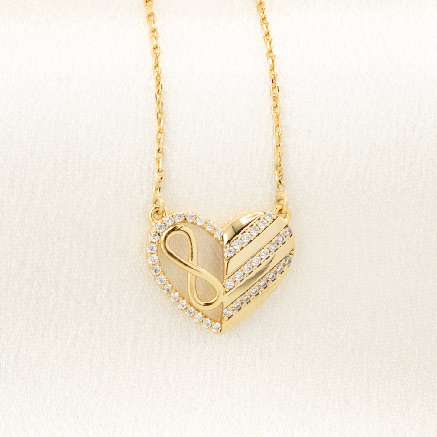 18k Gold-Plated Copper Chain and Pendant