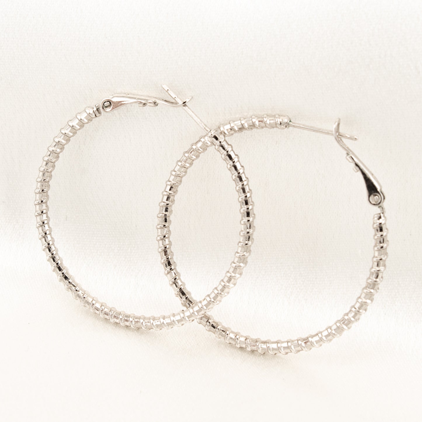 Rhodium-plated copper hoop earrings