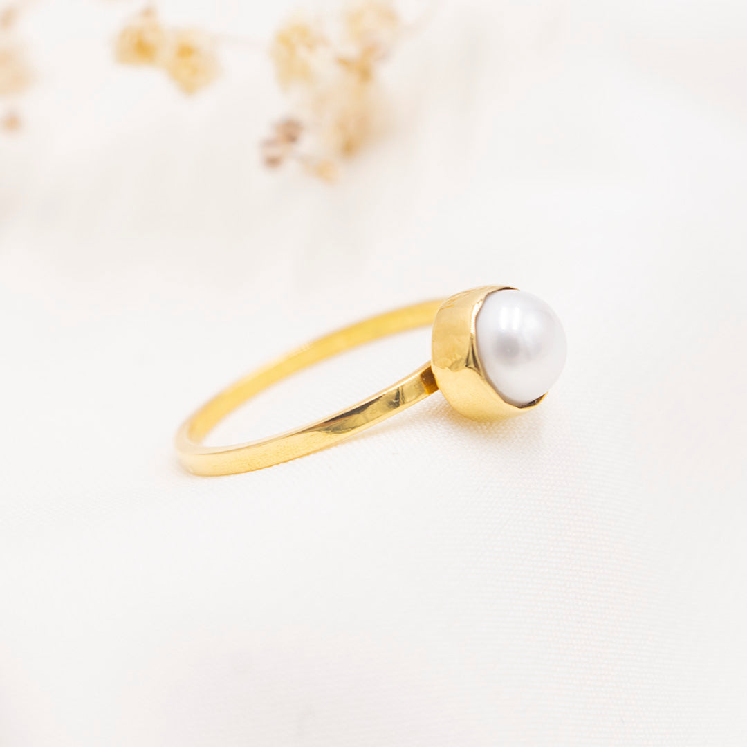18k gold ring