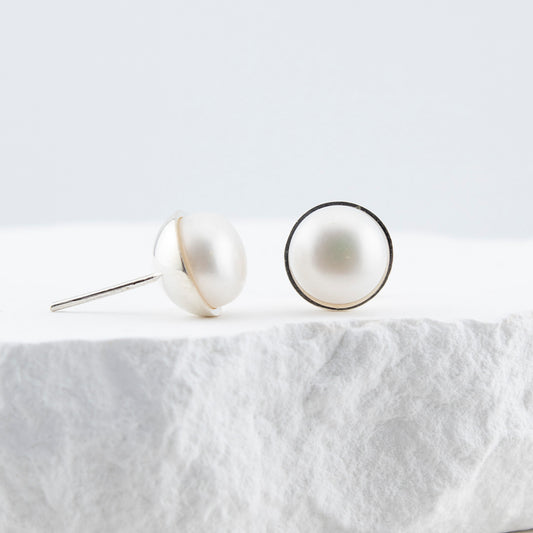 Earrings made of natural pearls and 950 silver