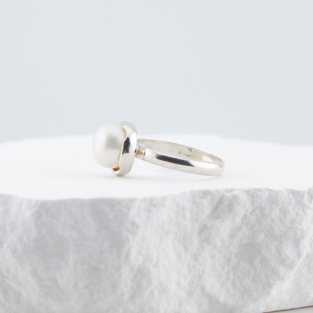 950 Silver Ring With Natural Pearl