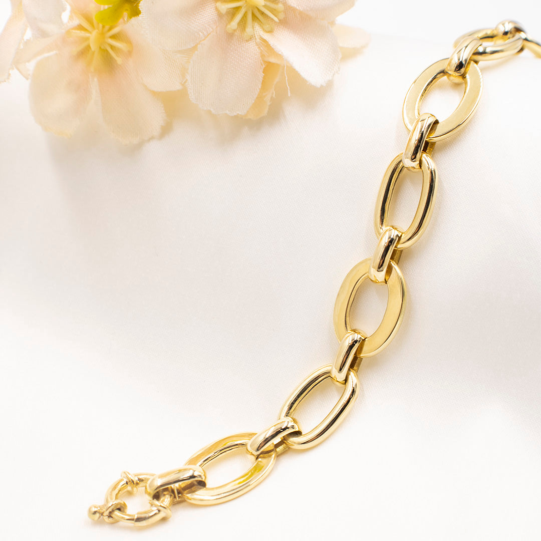gold bracelet