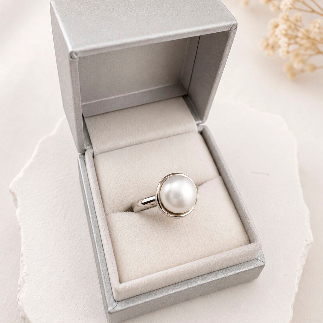 Ring with natural pearl 950 silver